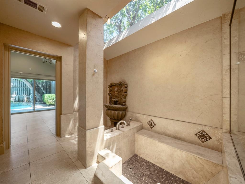 4101 Rush Circle Addison, TX 75001 - Photo 20 of 40