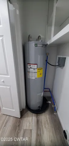 a view of a storage & utility room