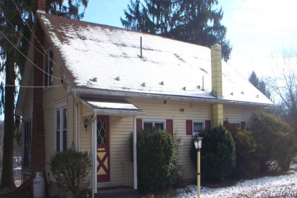 133 Forest Road Bangor, PA 18013 - Photo 1 of 7 Main