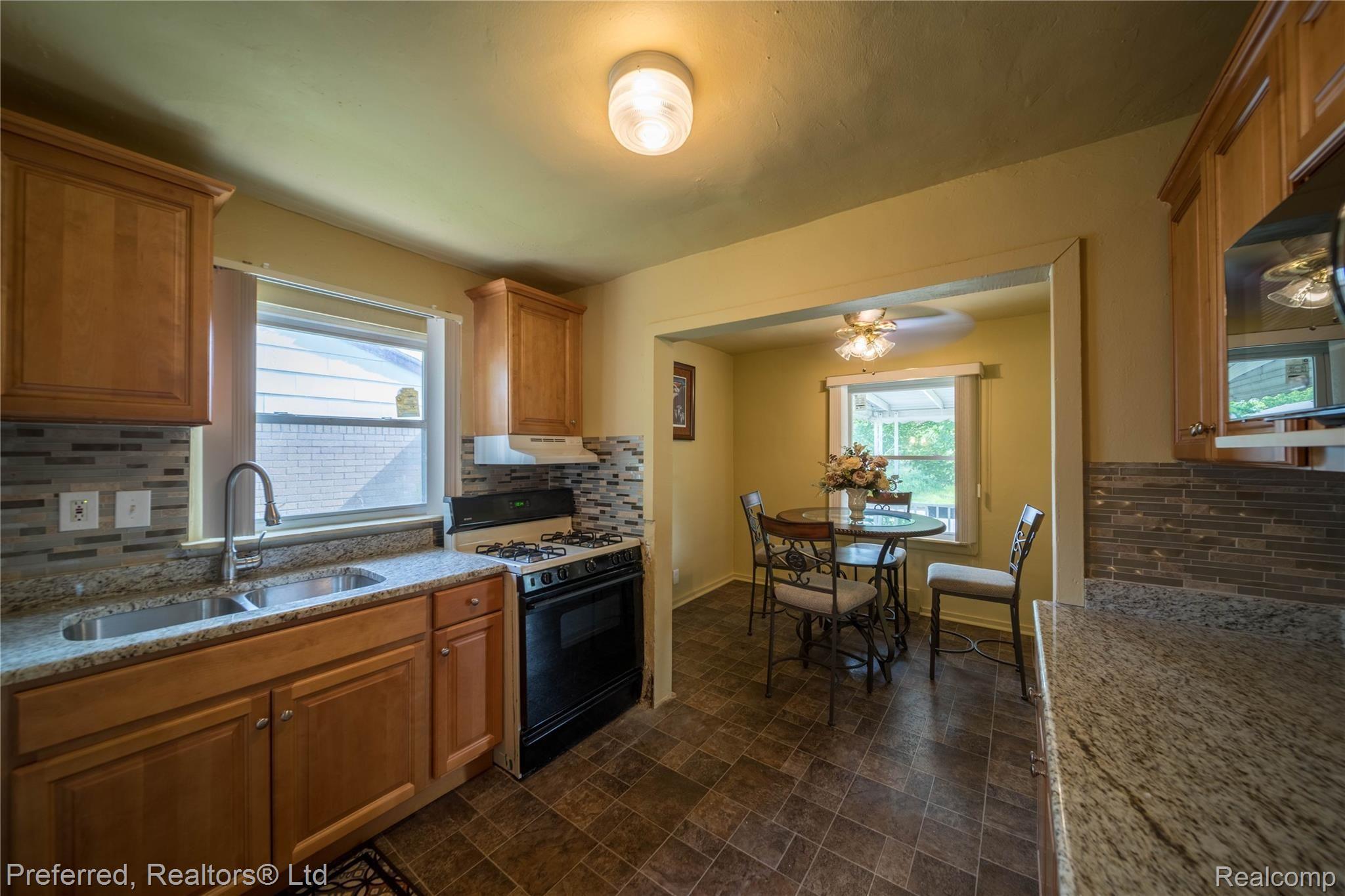 3724 Spring Hill Avenue Inkster, MI 48141 - Photo 12 of 28 Spring Hill -17.jpg