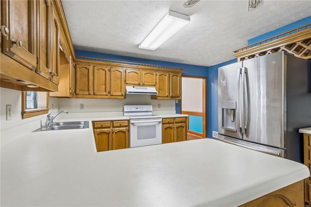 1192 Lakeview Road Grayson, GA 30017 - Photo 21 of 70