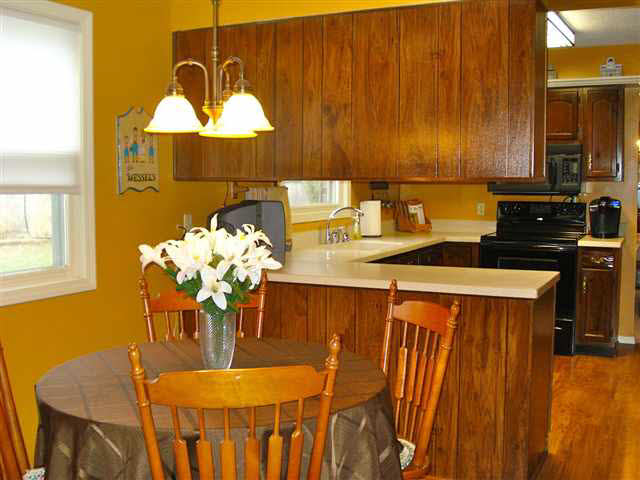 2308 West Bryden Road Muncie, IN 47304 - Photo 6 of 12 Gallery Image 6