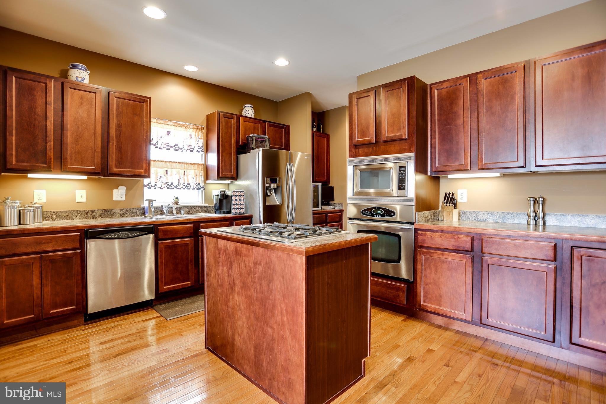 230 Commodore Drive Baltimore, MD 21221 - Photo 9 of 30 Kitchen