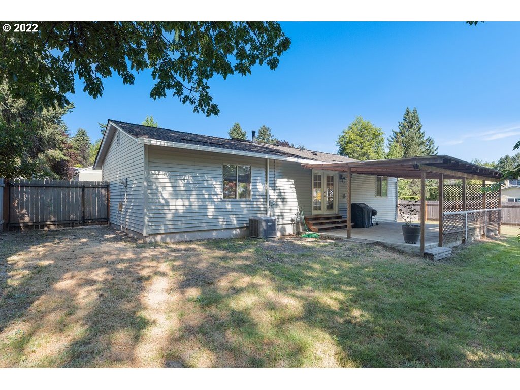 5670 Southwest 196th Avenue Aloha, OR 97078 - Photo 12 of 24 Gallery Image 12