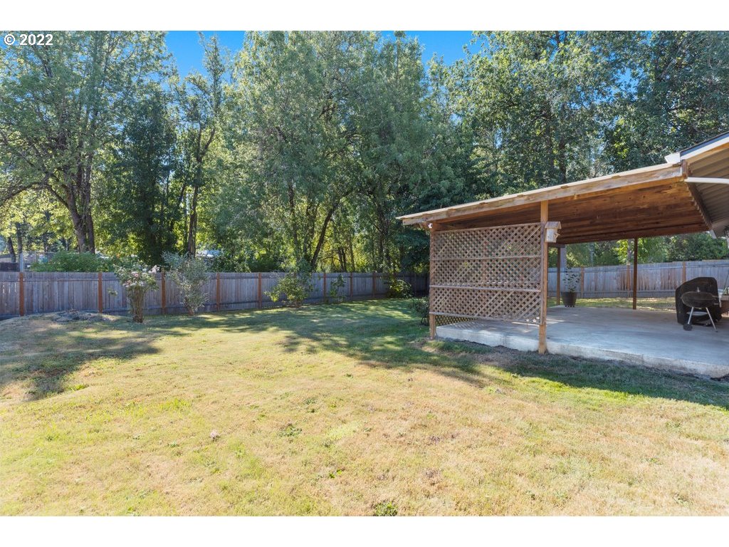 5670 Southwest 196th Avenue Aloha, OR 97078 - Photo 16 of 24 Gallery Image 16