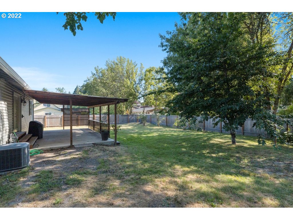 5670 Southwest 196th Avenue Aloha, OR 97078 - Photo 17 of 24 Gallery Image 17