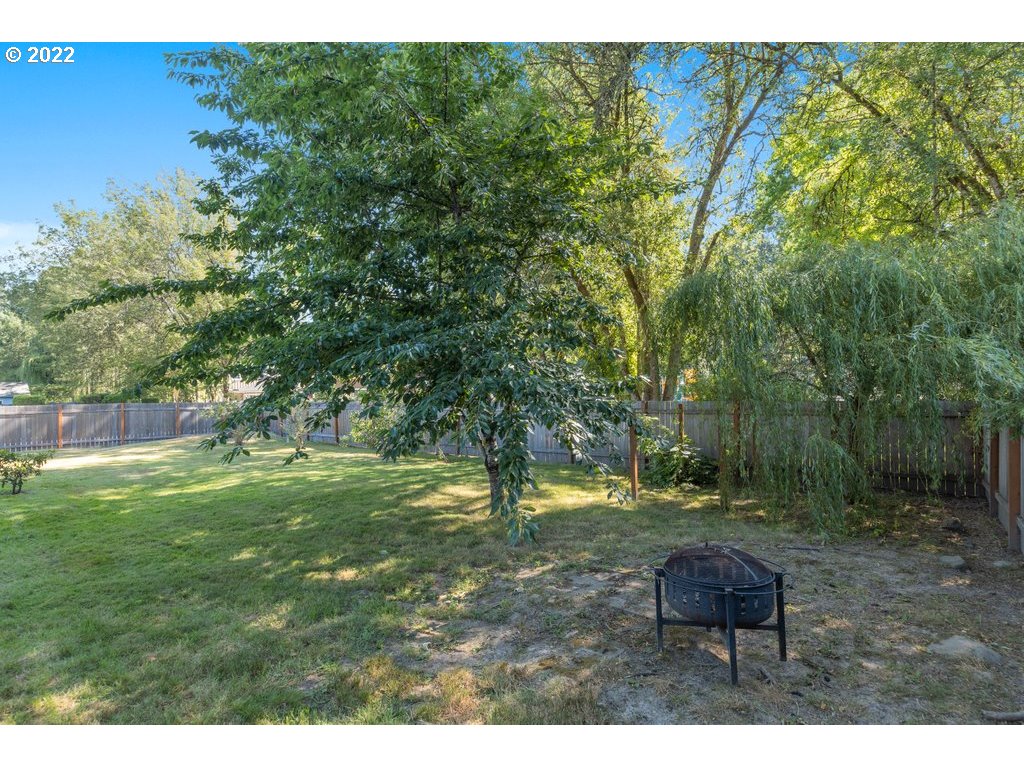 5670 Southwest 196th Avenue Aloha, OR 97078 - Photo 18 of 24 Gallery Image 18