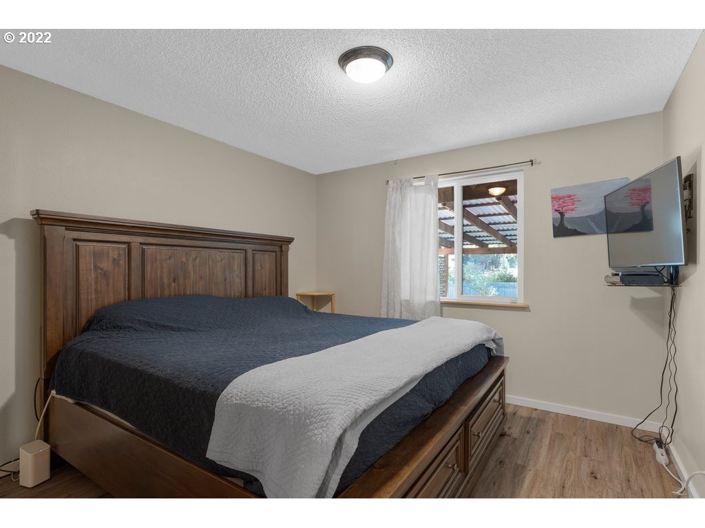 5670 Southwest 196th Avenue Aloha, OR 97078 - Photo 7 of 24 Gallery Image 7