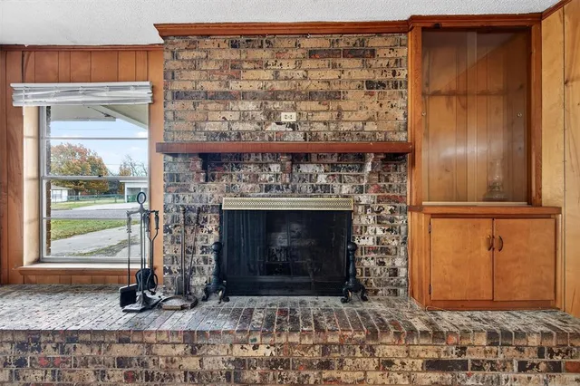 $185,000 | 800 Carver Street, Whitesboro, TX 76273