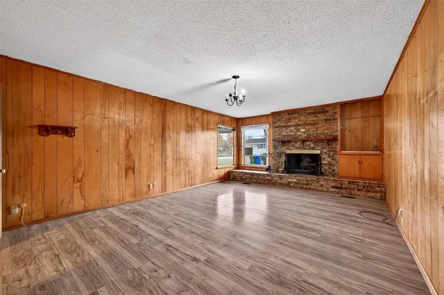 $185,000 | 800 Carver Street, Whitesboro, TX 76273