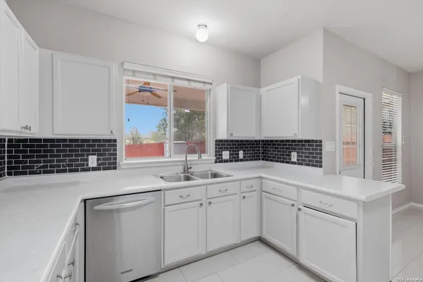 $1,850 | 1823 Rebeccas Trail, San Antonio, TX 78251