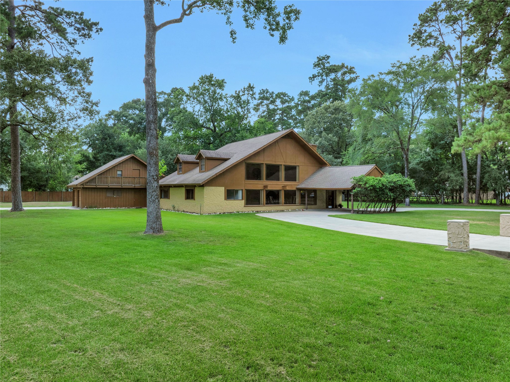 15418 Willis Way Conroe, TX 77384 - Photo 4 of 41