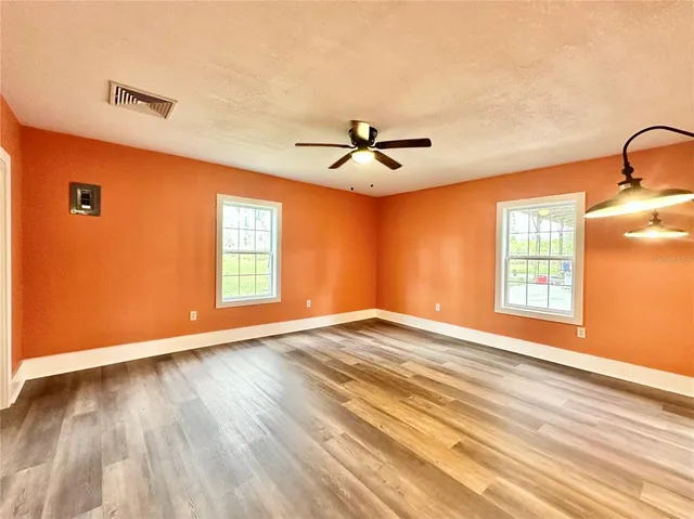 $625,000 | 370 Northeast Gardenia Way, Madison, FL 32340