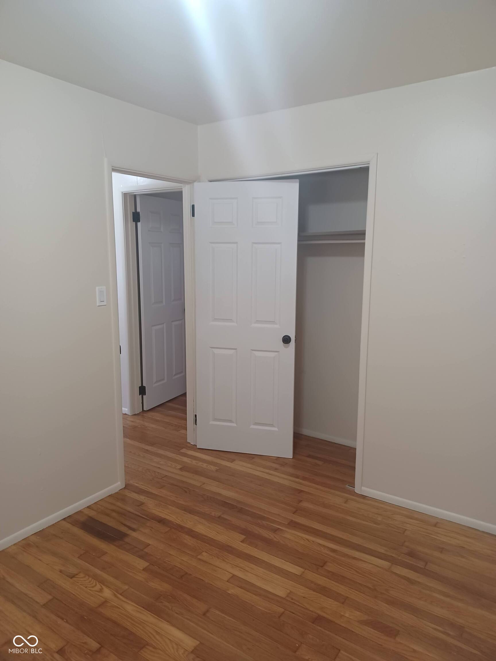 33 South Post Road Indianapolis, IN 46219 - Photo 5 of 28