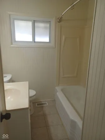 $1,550 | 33 South Post Road, Indianapolis, IN 46219