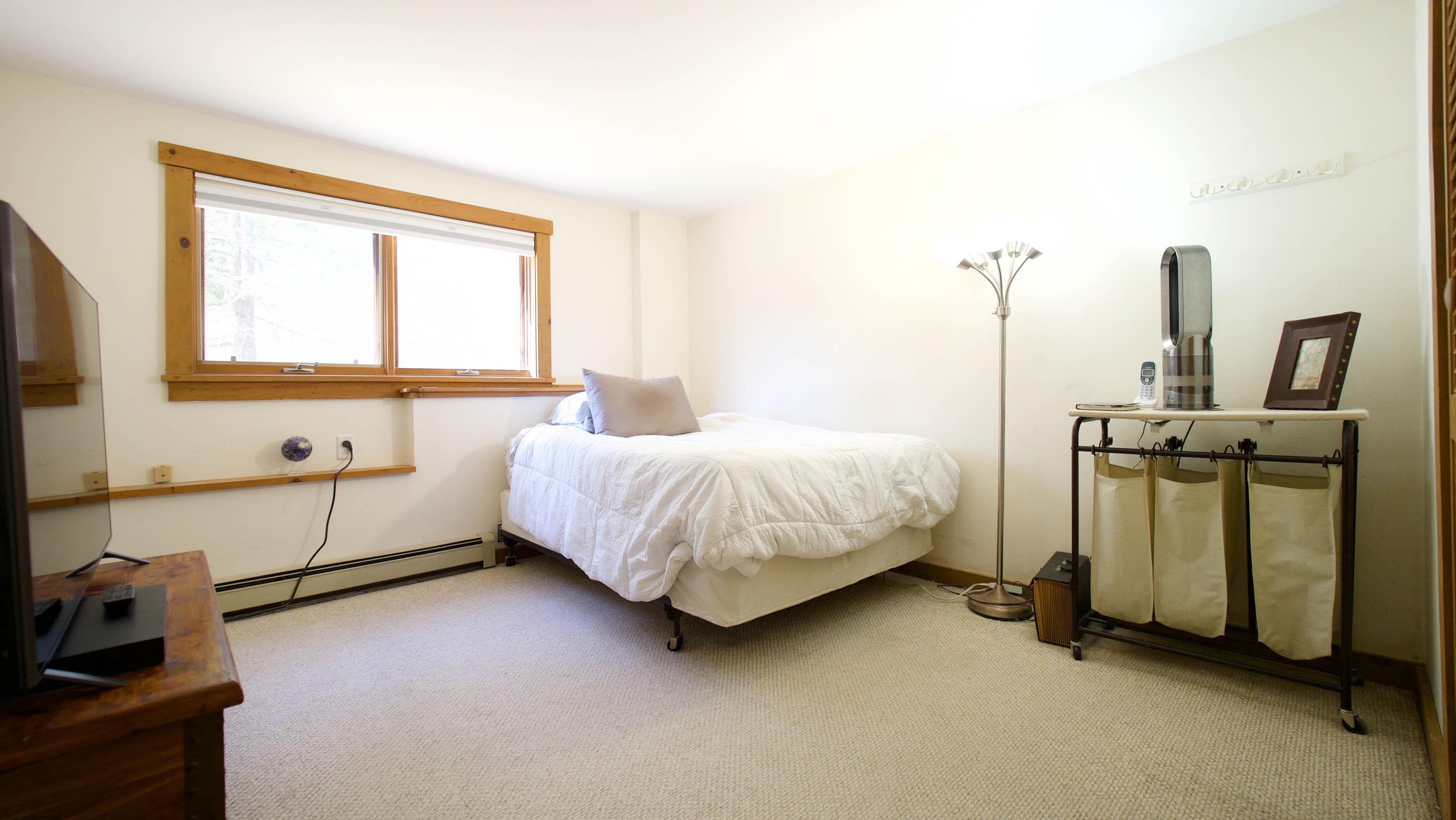 60 Fletcher Lane Hartford, VT 05059 - Photo 14 of 18