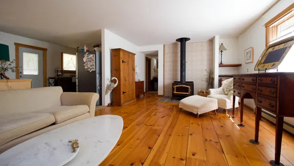 $389,000 | 60 Fletcher Lane, Hartford, VT 05059