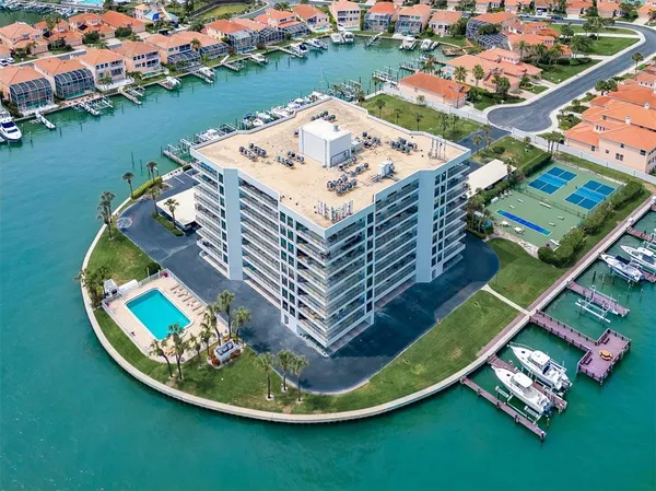 $4,500 | 240 Sand Key Estates Drive, Unit 216, Clearwater Beach, FL 33767