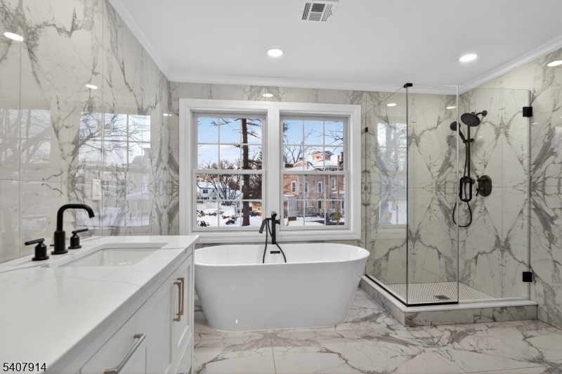 105 Woodfern Road Neshanic Station, NJ 08853 - Photo 17 of 34