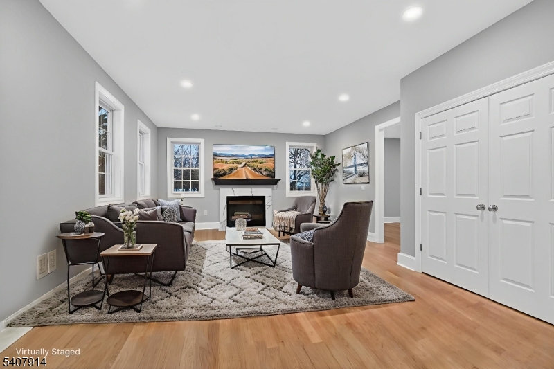 105 Woodfern Road Neshanic Station, NJ 08853 - Photo 21 of 34