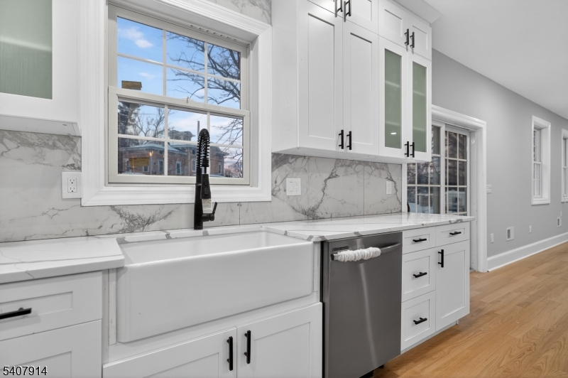 105 Woodfern Road Neshanic Station, NJ 08853 - Photo 9 of 34