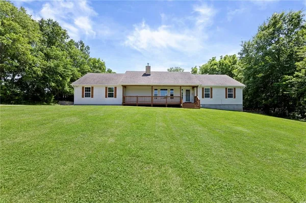 $799,000 | 2925 Lowman Road, Smithville, MO 64089