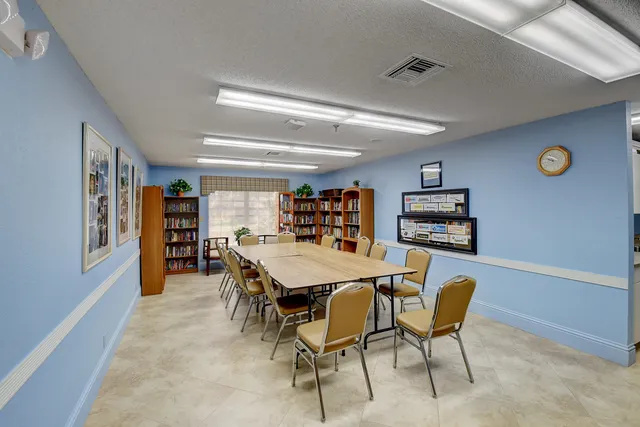 $2,100 | 18715 Candlewick Drive, Boca Raton, FL 33496