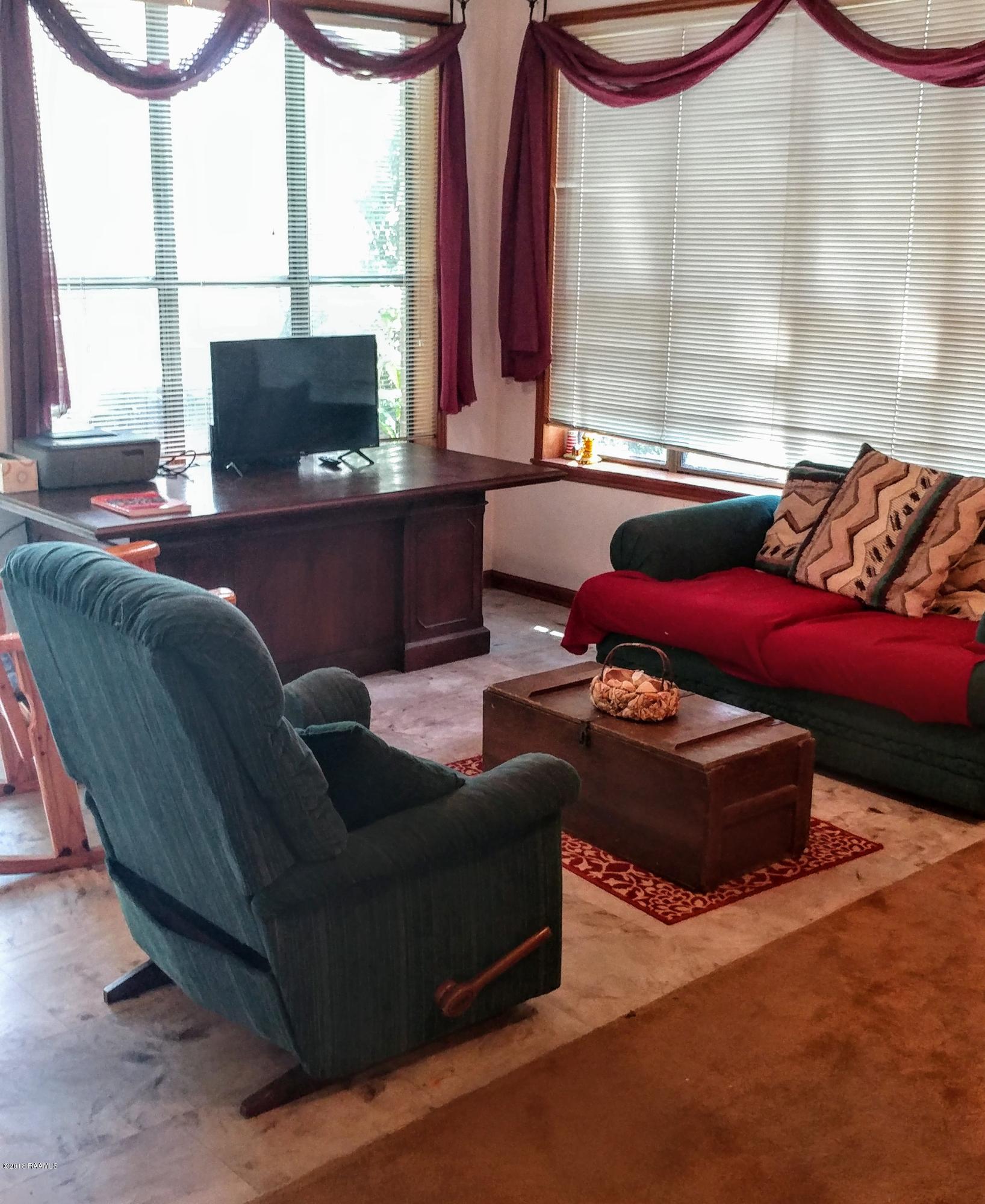 744 Verdunville Road Franklin, LA 70538 - Photo 2 of 29 Gallery Image 2