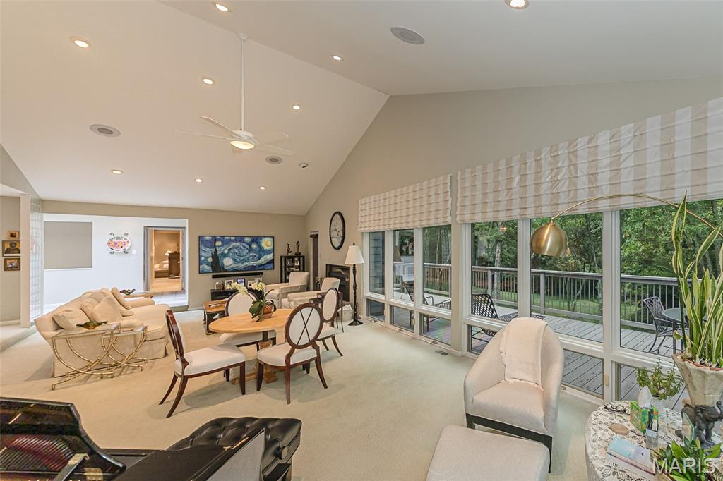 12420 Robyn Road Sunset Hills, MO 63127 - Photo 16 of 55 Gallery Image 16