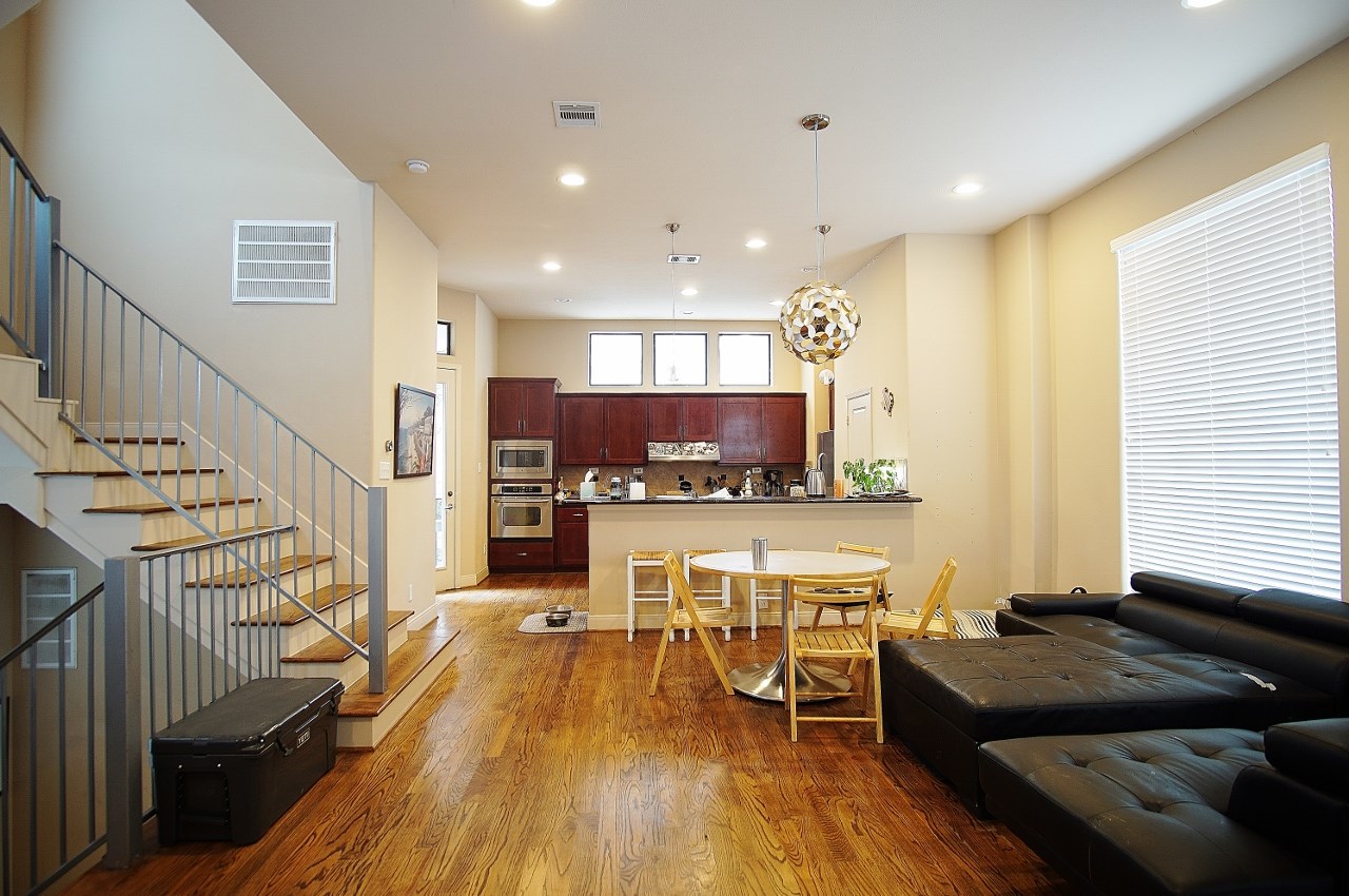 818 Lester Street Houston, TX 77007 - Photo 9 of 24