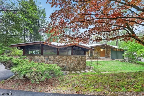 $1,149,000 | 39 Skyline Drive, Morristown, NJ 07960