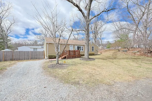 $325,000 | 19 Passway 3 Street, Worcester, MA 01602