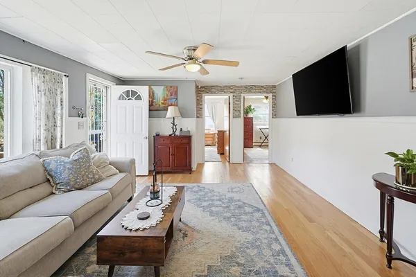$325,000 | 19 Passway 3 Street, Worcester, MA 01602