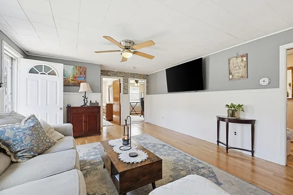 $325,000 | 19 Passway 3 Street, Worcester, MA 01602