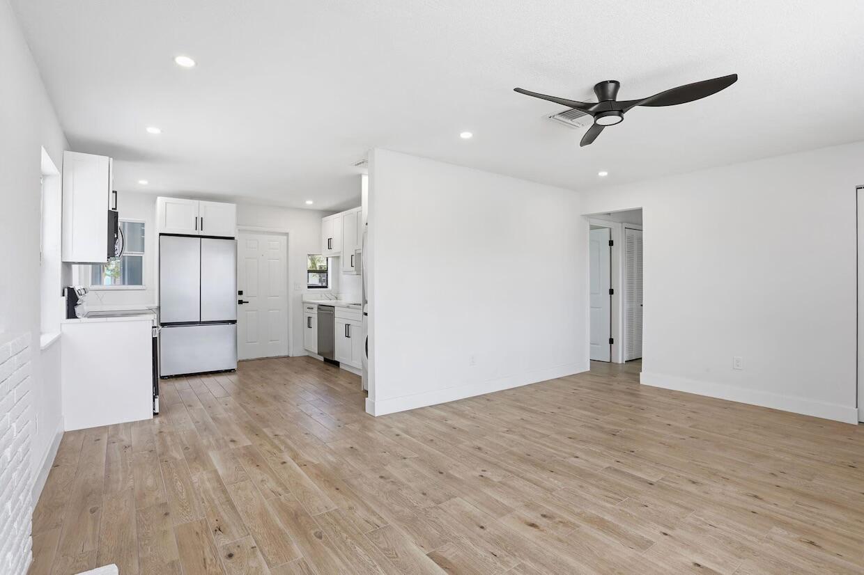 2312 Redwood Road Westgate, FL 33409 - Photo 4 of 14 IMG_9685