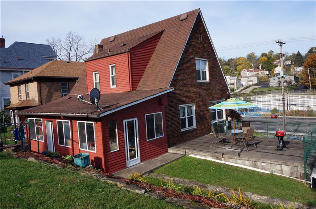 3525 Library Road Pittsburgh, PA 15234 - Photo 3 of 19 Gallery Image 3