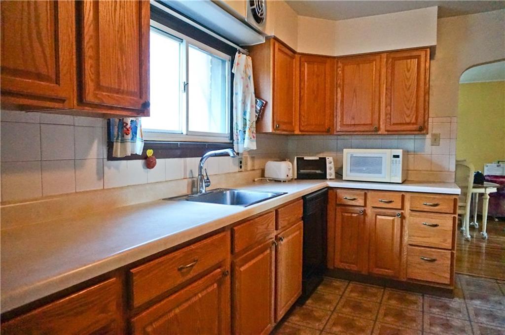 3525 Library Road Pittsburgh, PA 15234 - Photo 8 of 19 Gallery Image 8