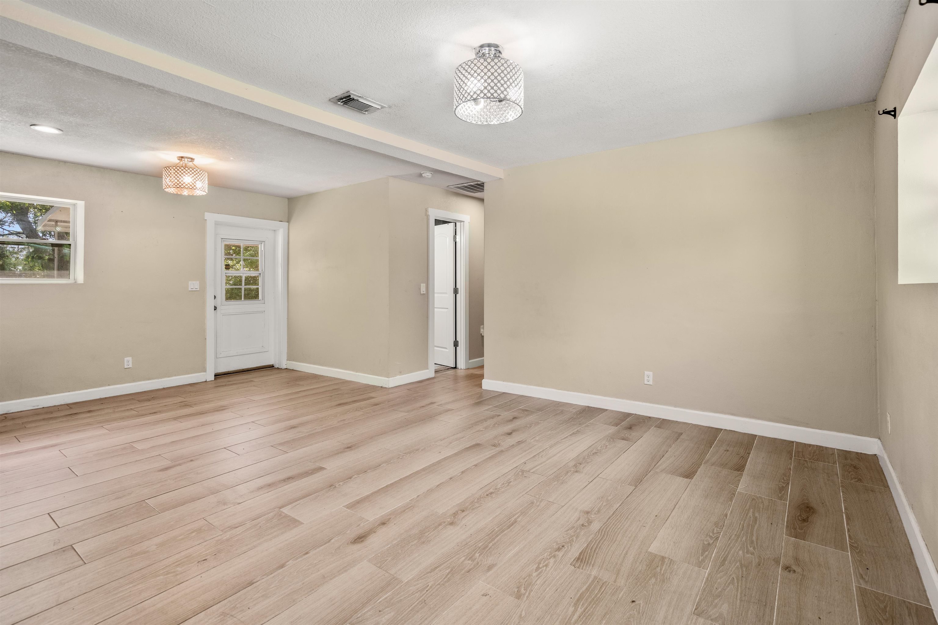 227 North Whitney Street St. Augustine, FL 32084 - Photo 2 of 35