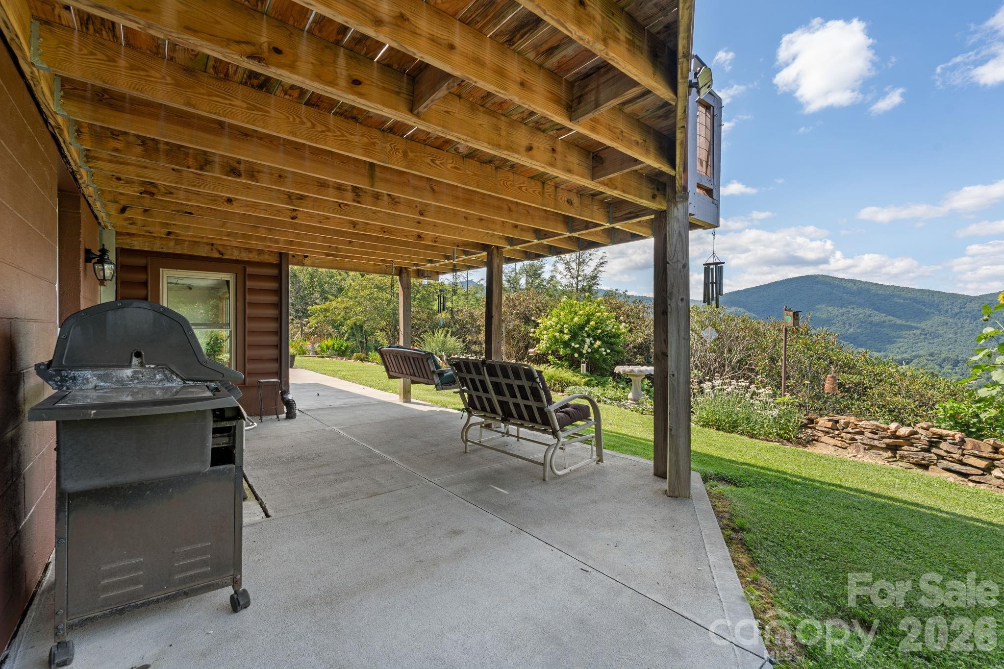 1013 Perry Road West Jefferson, NC 28694 - Photo 32 of 48