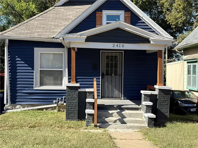 $165,000 | 2410 Myrtle Avenue, Kansas City, MO 64127