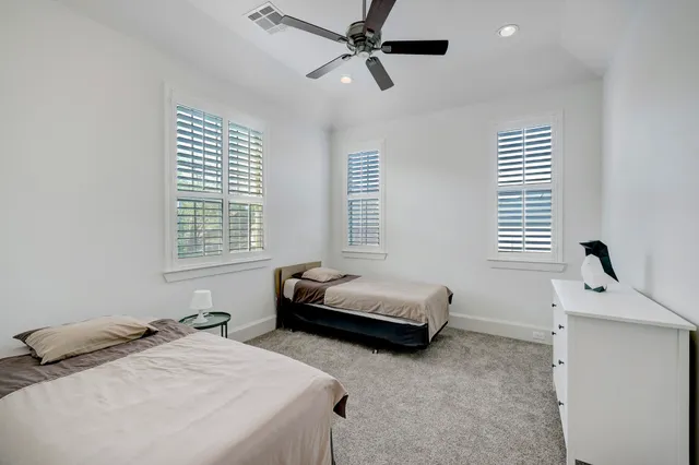 $6,900 | 1602 East Rose Terrace Lane, Houston, TX 77055