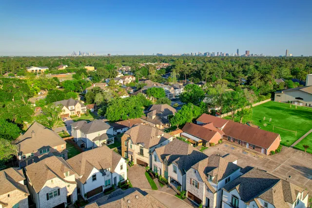 $6,900 | 1602 East Rose Terrace Lane, Houston, TX 77055