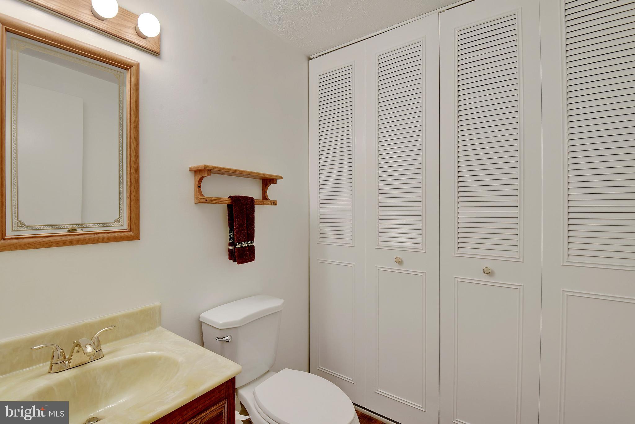 5729 Heming Avenue Springfield, VA 22151 - Photo 17 of 49 Powder room