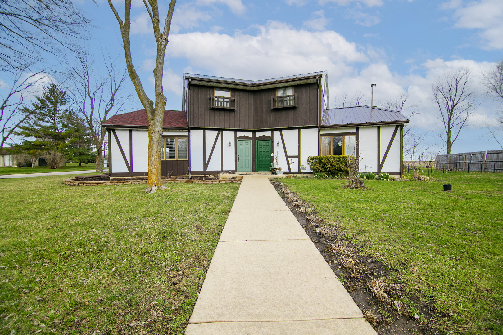 101 Sun Street, Unit A Cabery, IL 60919 - Photo 1 of 28