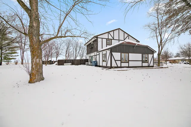 $135,000 | 101 Sun Street, Unit A, Cabery, IL 60919