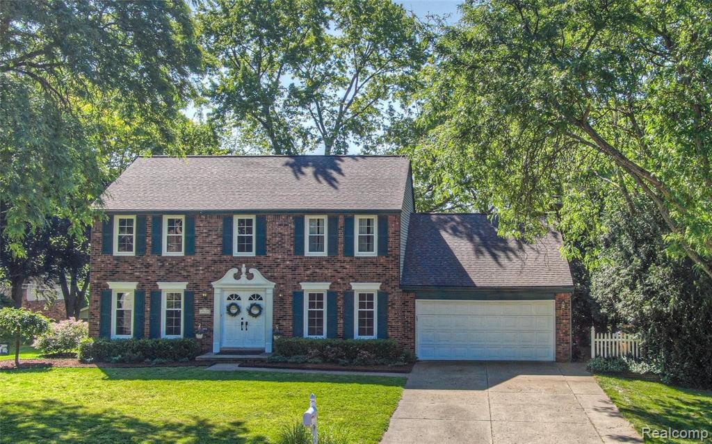741 Rutgers Road Rochester Hills, MI 48309 - Photo 2 of 37