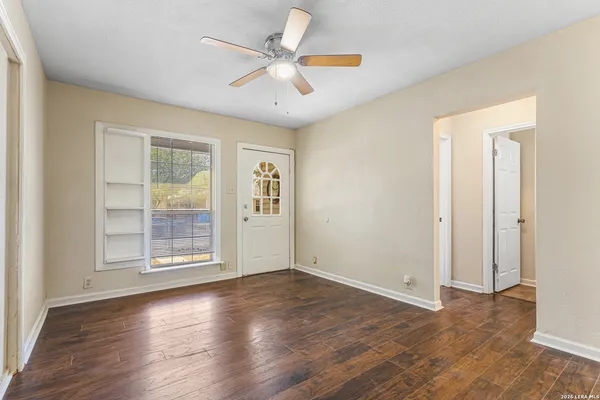 $1,150 | 1119 Fenfield Avenue, San Antonio, TX 78211