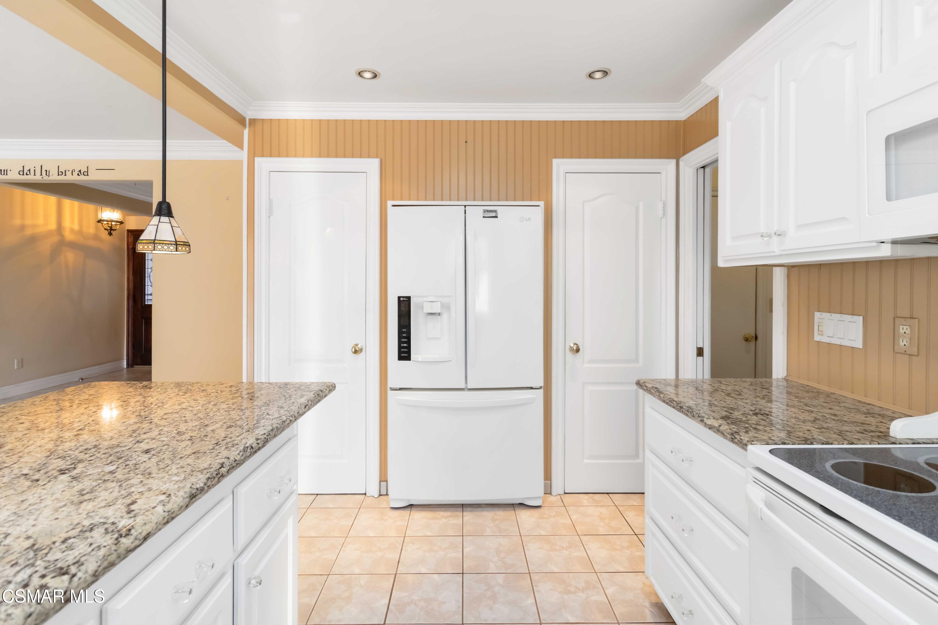 4776 El Prado Street Simi Valley, CA 93063 - Photo 13 of 42 014 (2)