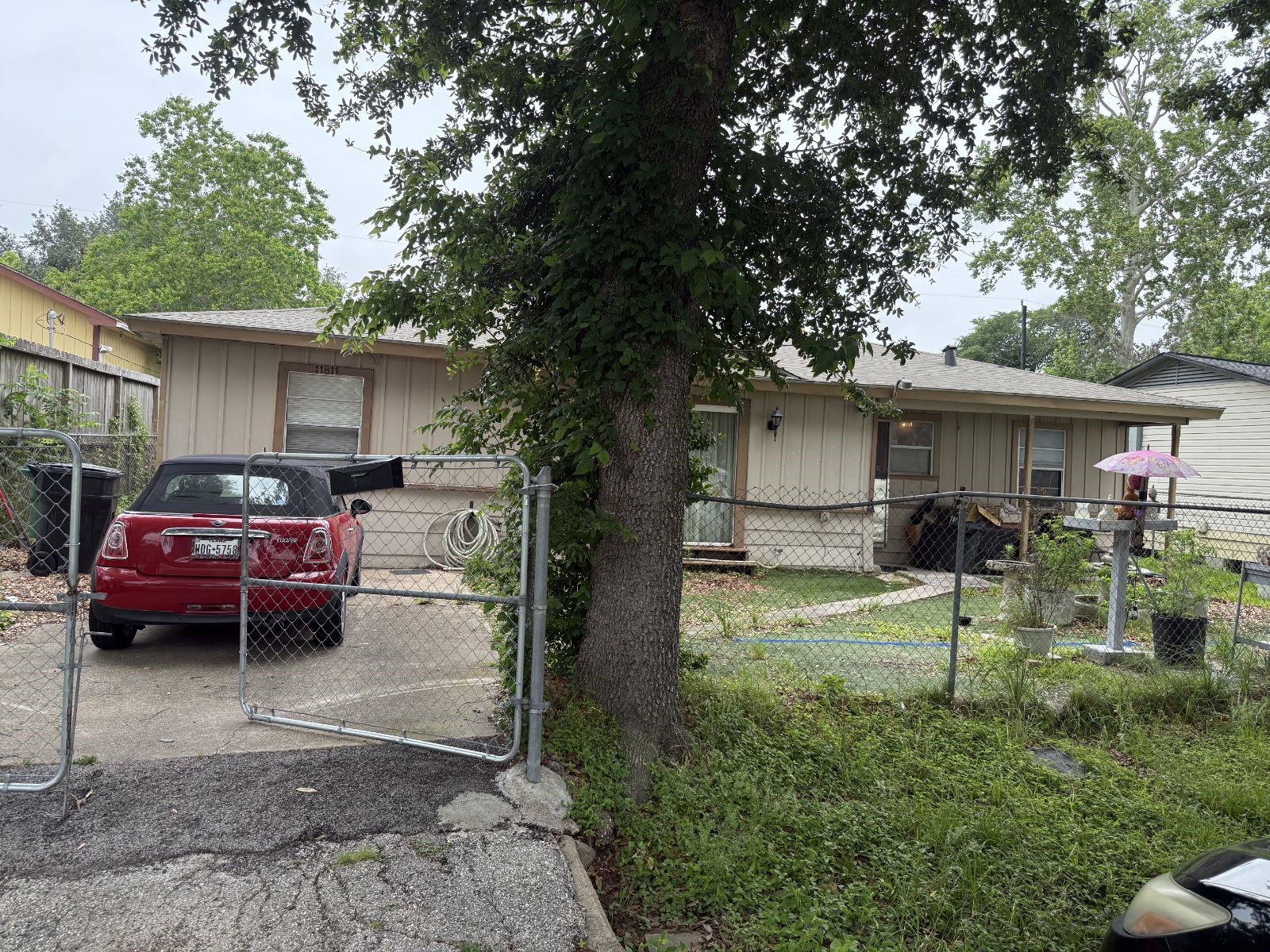 11811 Almeda Genoa Road Houston, TX 77034 - Photo 2 of 11
