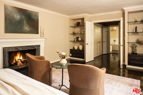 $2,995,000 | 2533 Benedict Canyon Drive, Beverly Hills, CA 90210